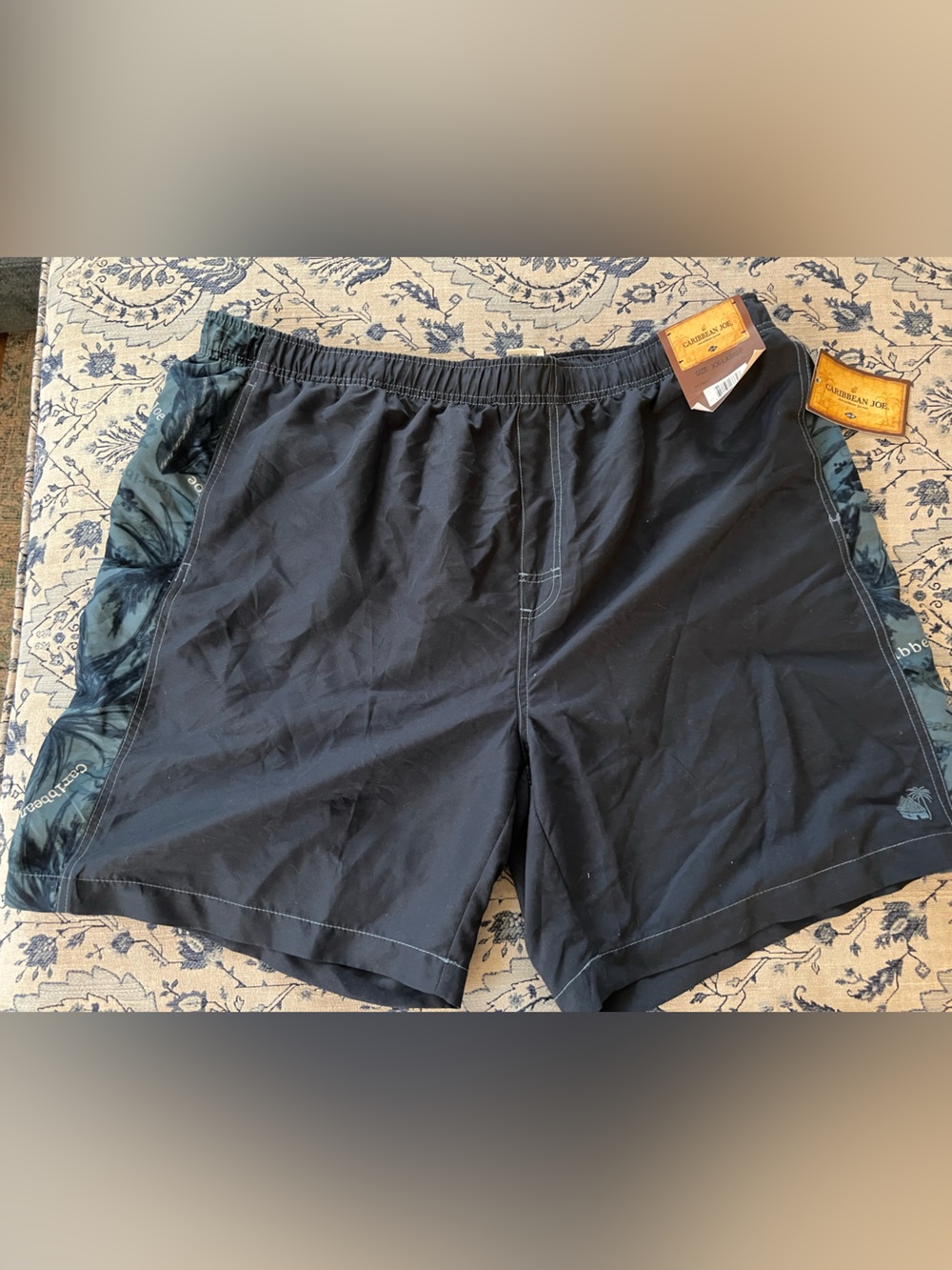 Caribbean Joe men's swim trunks.
NWT size XXL
